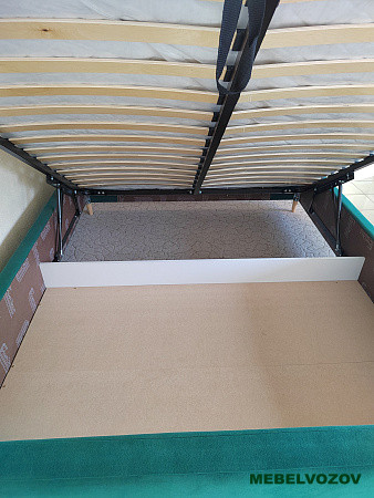 Интерьерная кровать Холи с подъемным механизмом от магазина Мебельвозов в Нижнем Новгороде