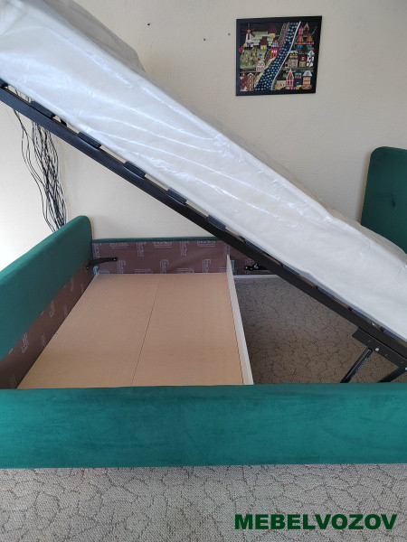 фото Интерьерная кровать Холи с подъемным механизмом от магазина Мебельвозов в Нижнем Новгороде Интерьерная кровать Холи с подъемным механизмом от магазина Мебельвозов в Нижнем Новгороде