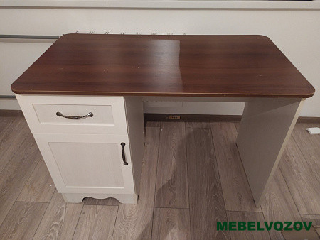 Стол письменный в детскую Латте 51-01 от магазина Мебельвозов в Нижнем Новгороде