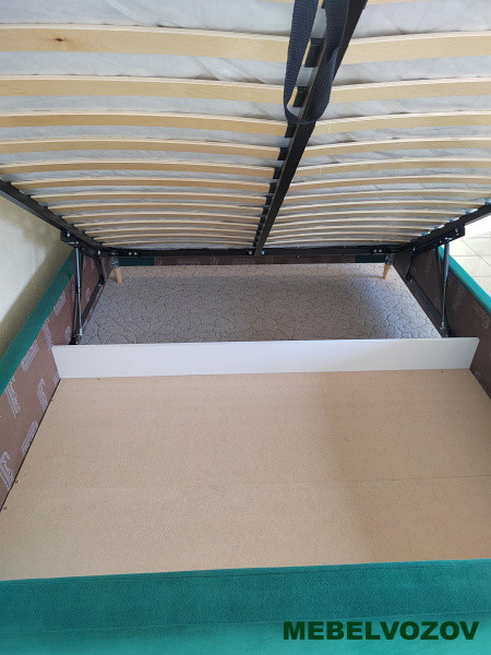 фото Интерьерная кровать Холи с подъемным механизмом от магазина Мебельвозов в Нижнем Новгороде Интерьерная кровать Холи с подъемным механизмом от магазина Мебельвозов в Нижнем Новгороде